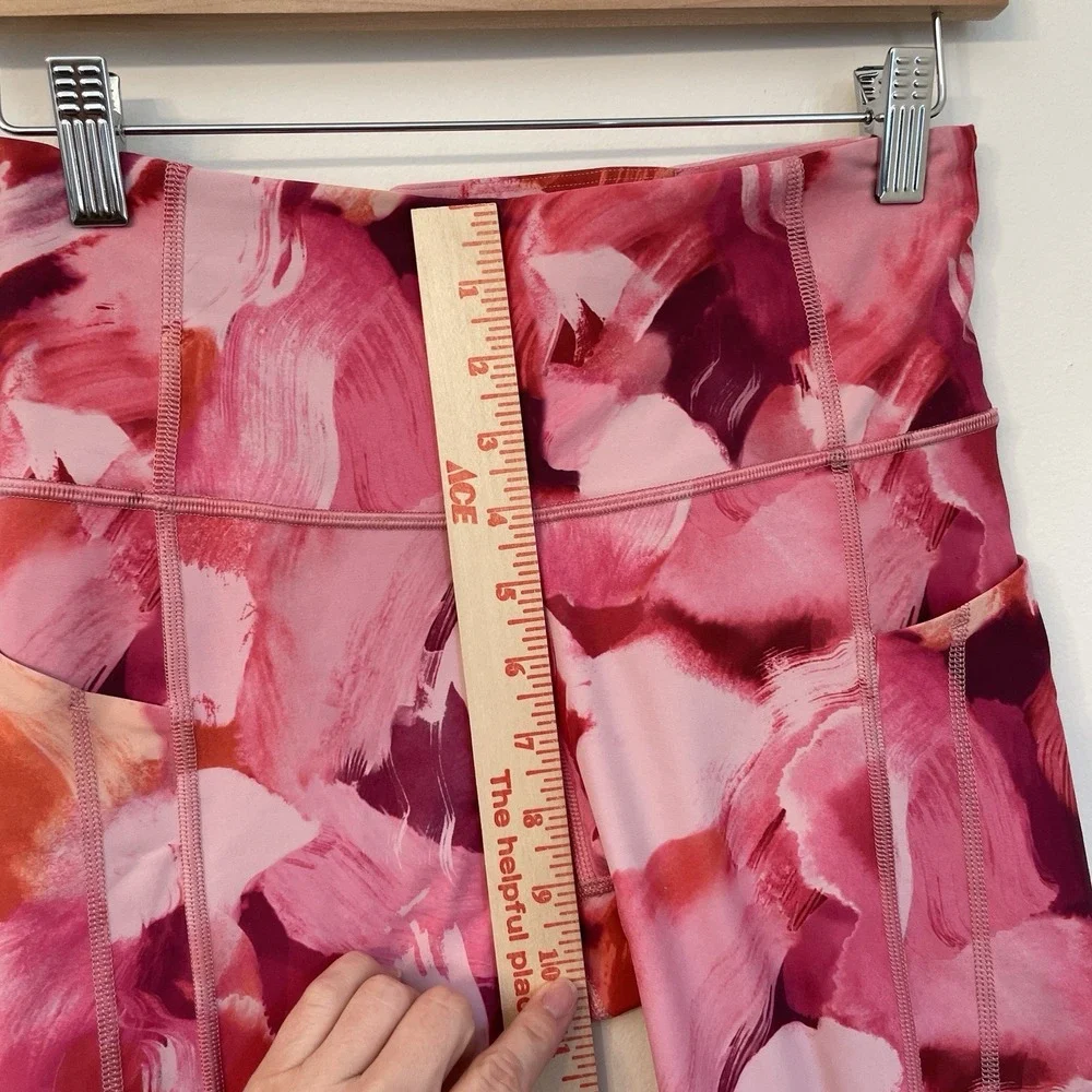 Athleta Ultimate Stash II Capri‎ Leggings S Pink Floral Abstract Pocket Crop 19